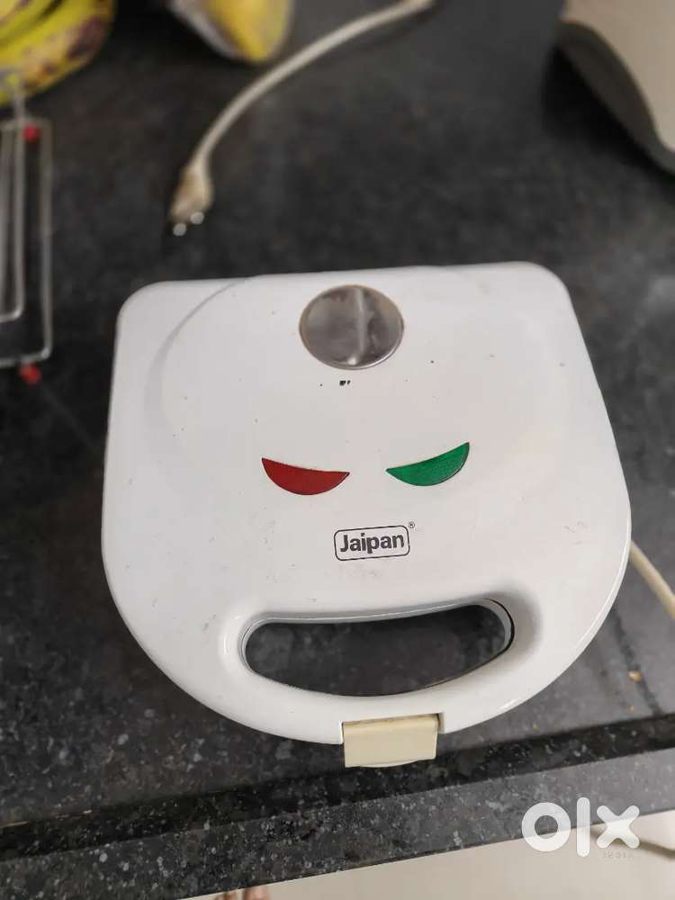 Sandwich machine