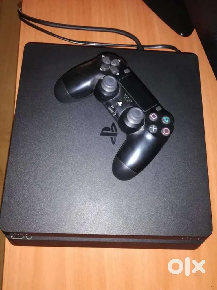 PS4 slim 1 tb