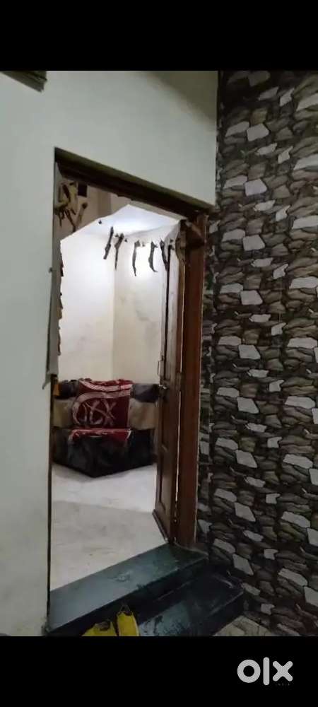 2bhk fully furnished fully indispendent house for bachelor and family