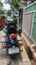 Bike Royal Enfield.