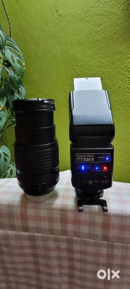 NIKON zOOM  lens