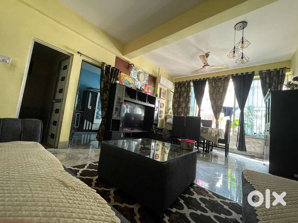 Big 3 BHK FLAT & big covered parking @16500