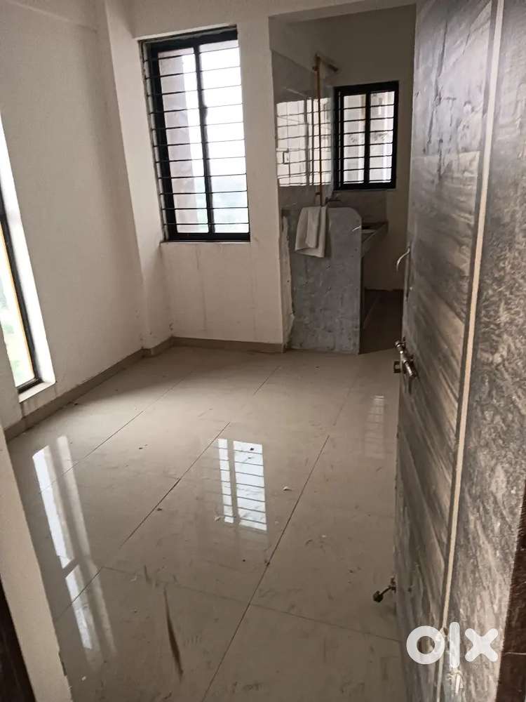 Science City Road only Couple Family,Working single Person Allowed