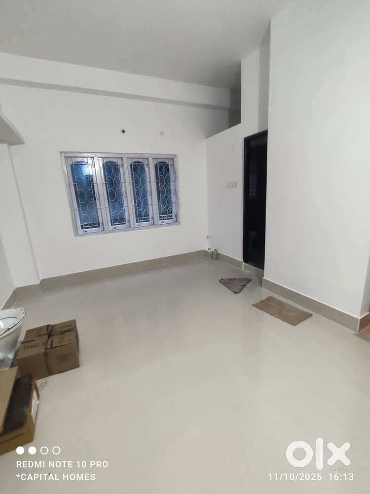Beltola bazar/jayanagar single 9k dubl 10k