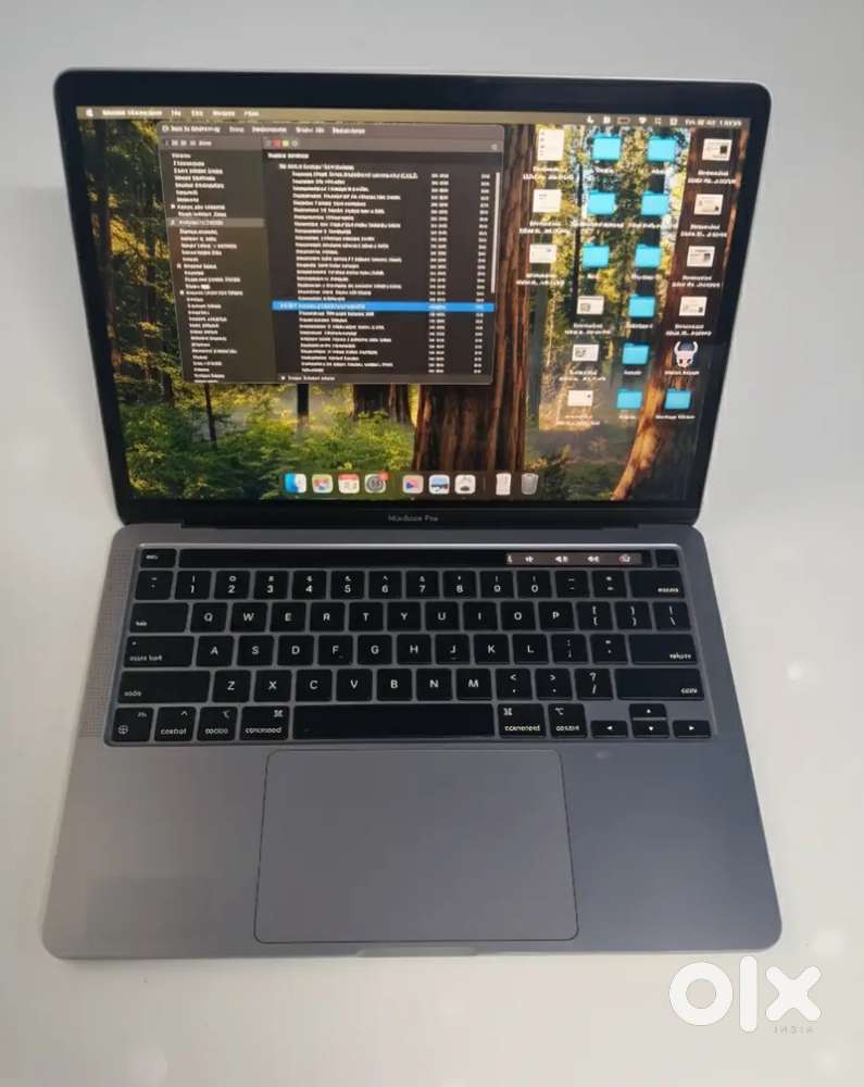 13-inch MacBook Pro M1 (8gb Ram/ 256gb SSD) with original charger