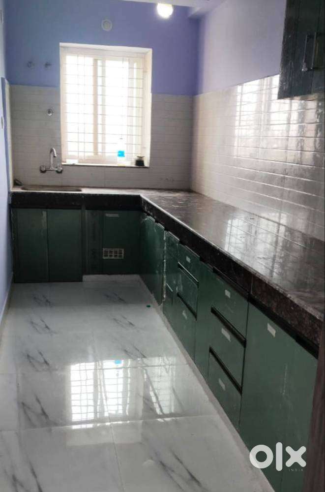 3 bhk semi furnished flat for rent in prime location.