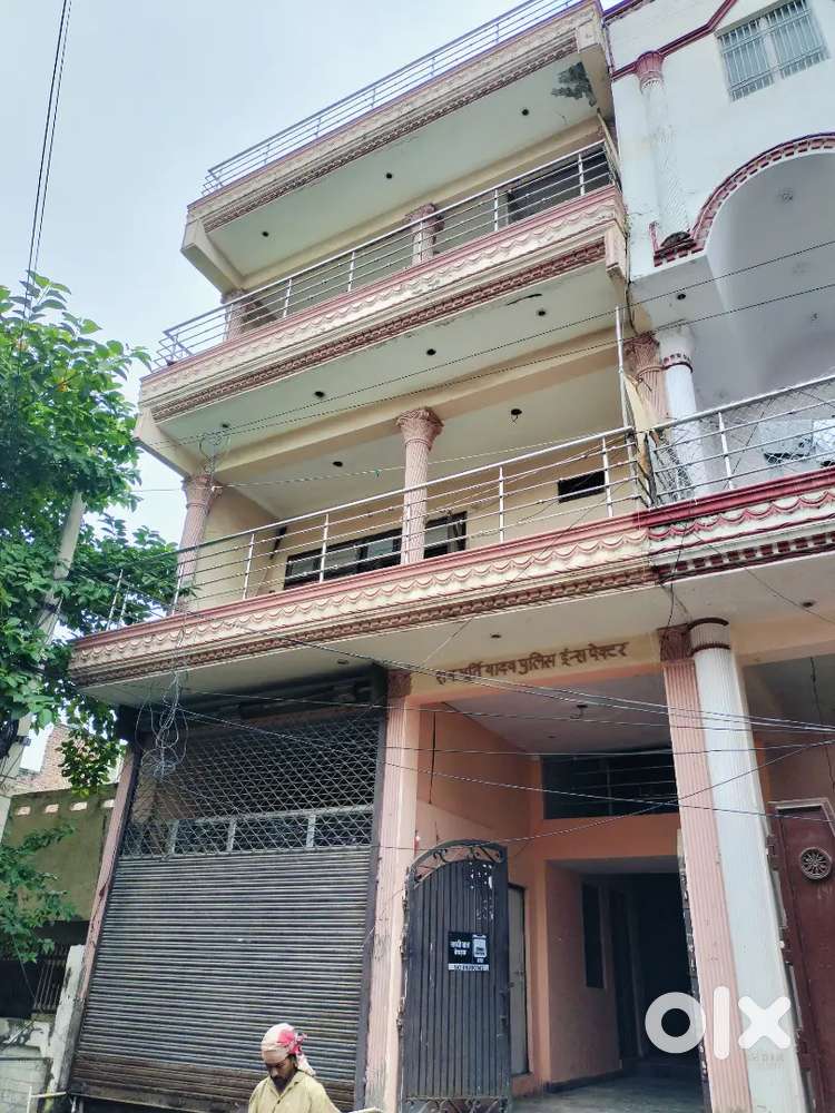 Boys and girls PG , Room available, Lunch, dinner