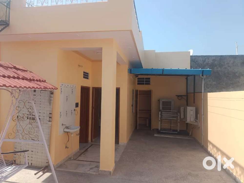 Single Room, Kitchen on 2nd Floor Only for Girls