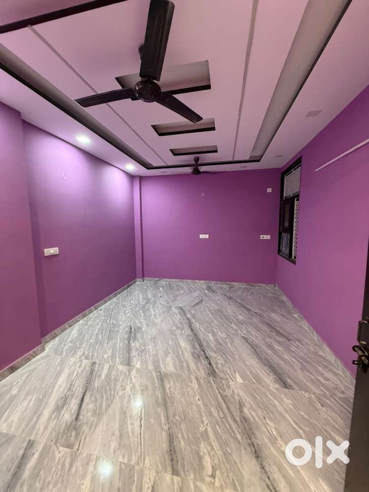 II GOHRI PROPERTIES II 3 BHK SECOND FLOOR READY TO MOVE MANSROVER GRDN