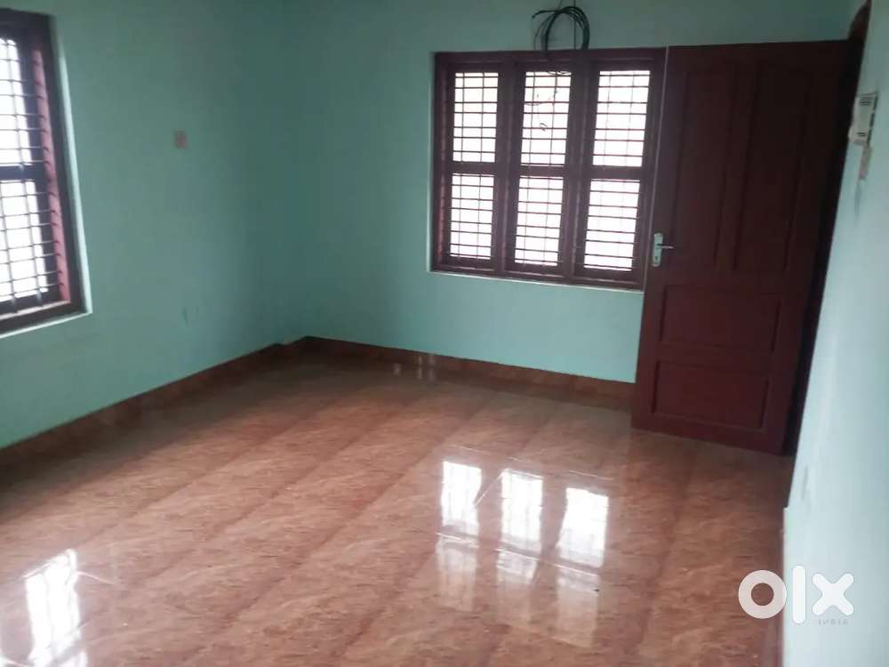 Busy road frontage Hostel,Staff qrts,PG for rent near bus stop highway