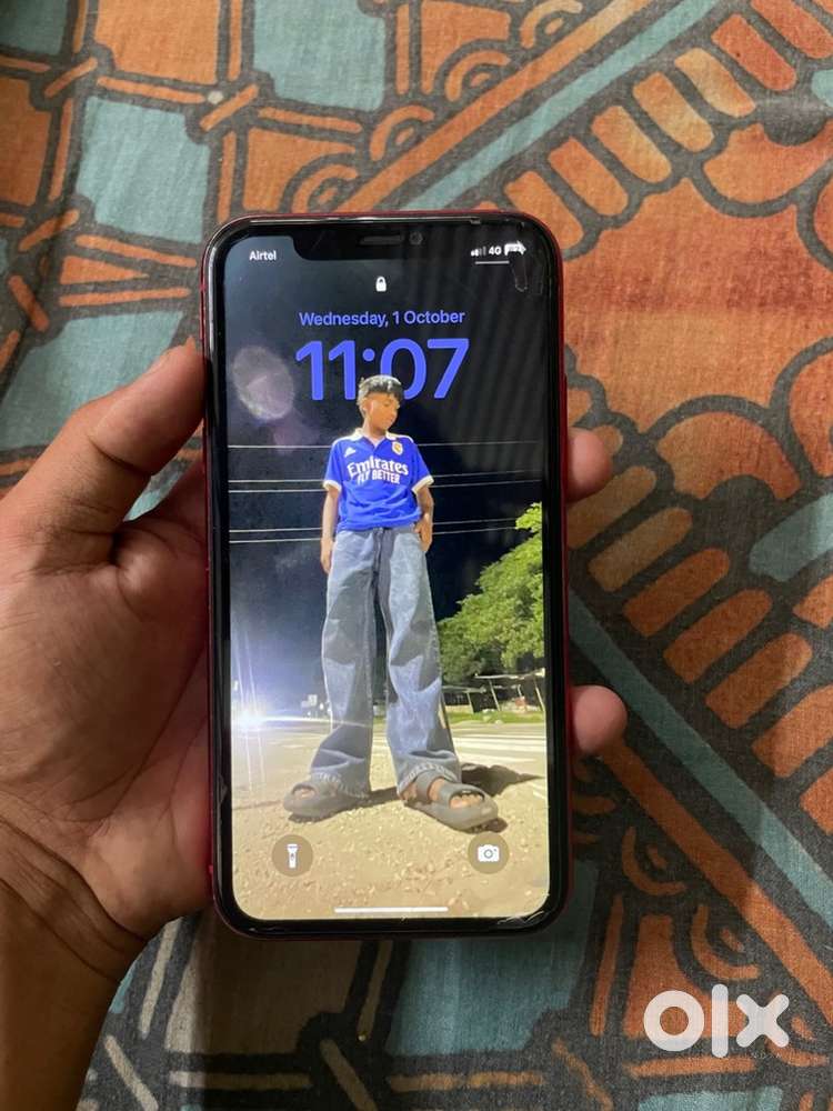 iPhone 11 64 storage