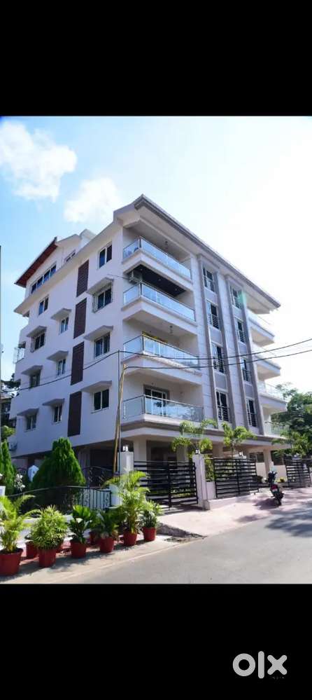 Available 2 bhk fully furnished flat at porvorim only for family