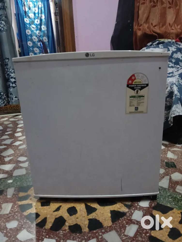 refrigerator LG small