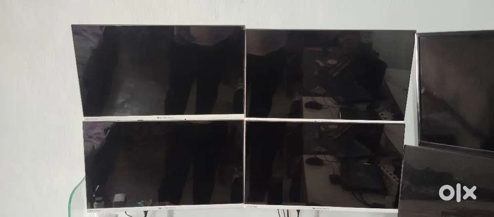 24 inch 6 pice monitor...only 2 month use..& 3 laptop i 3 i5 processor