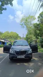 Toyota Innova 2014