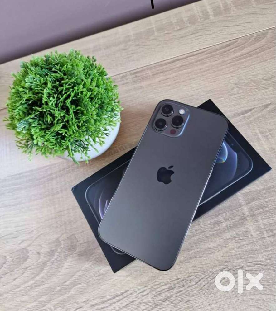 Thursday offer I phone 15 pro refurbished available in 256 gb