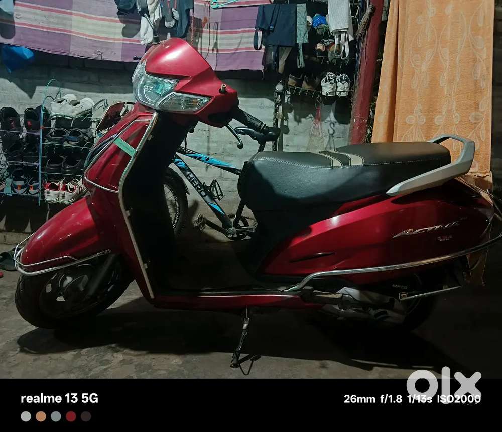 Activa 6g in new like condition with all papers