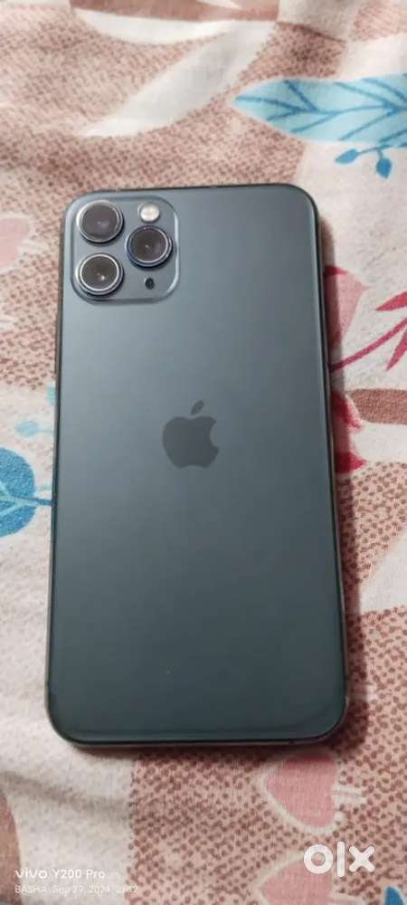 Iphone 11pro battery 70, no damage all are original parts,no bill &box