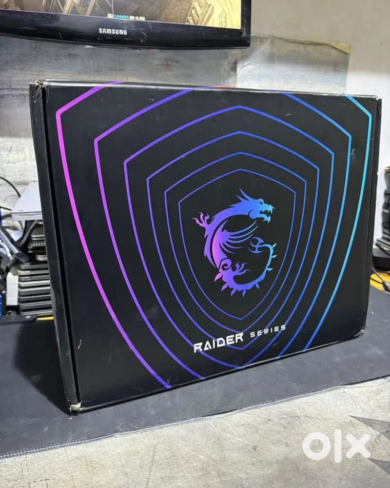 MSI Raider GE78HX gaming laptop 17  64gb ram 2tb SSD rtx 4080 12gb