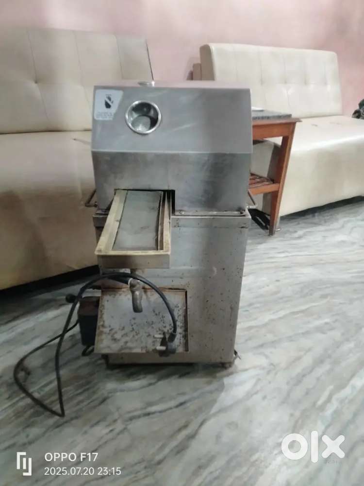 Cheruku rasam mechine/ sugar cane juice mechine