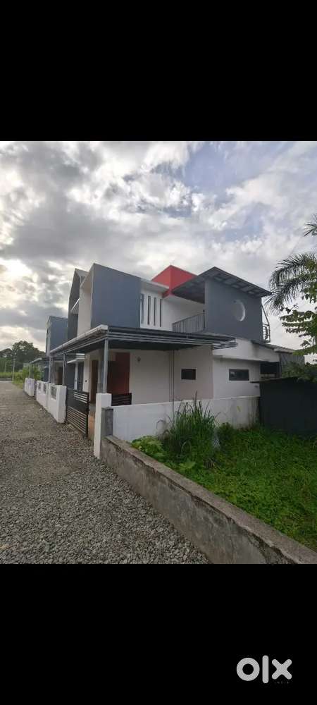 3 CENT 1,550 SQFT 3 BHK BRAND NEW VILLA SALE VIKASAVANI KAKKANAD