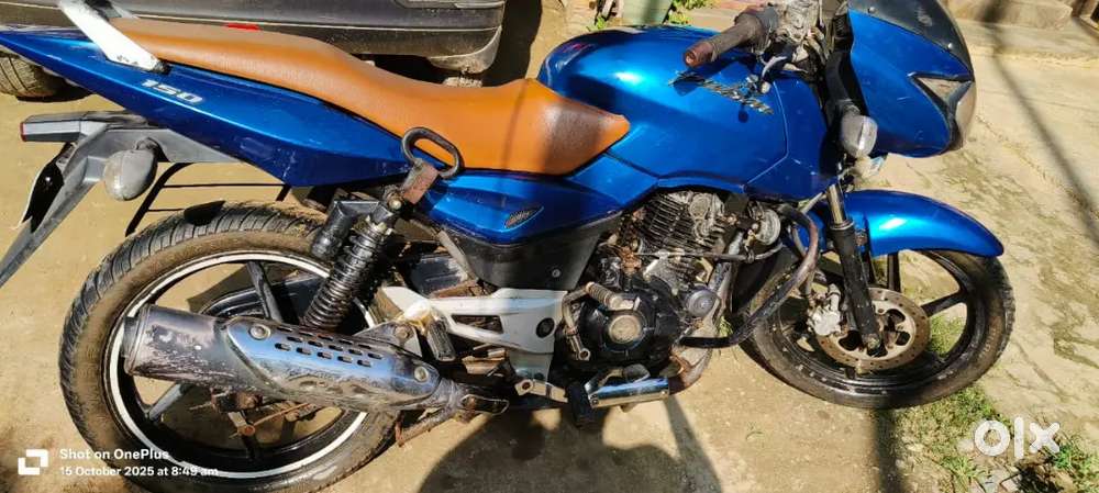 Pulsar 150