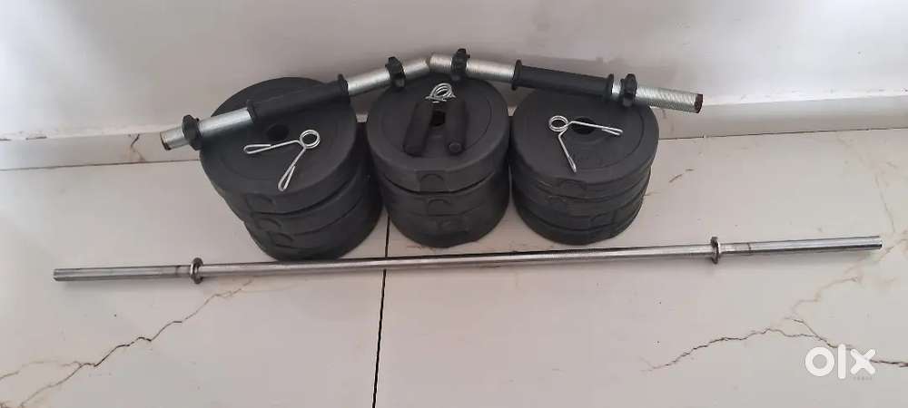 FULL SET OF DUMBELLS