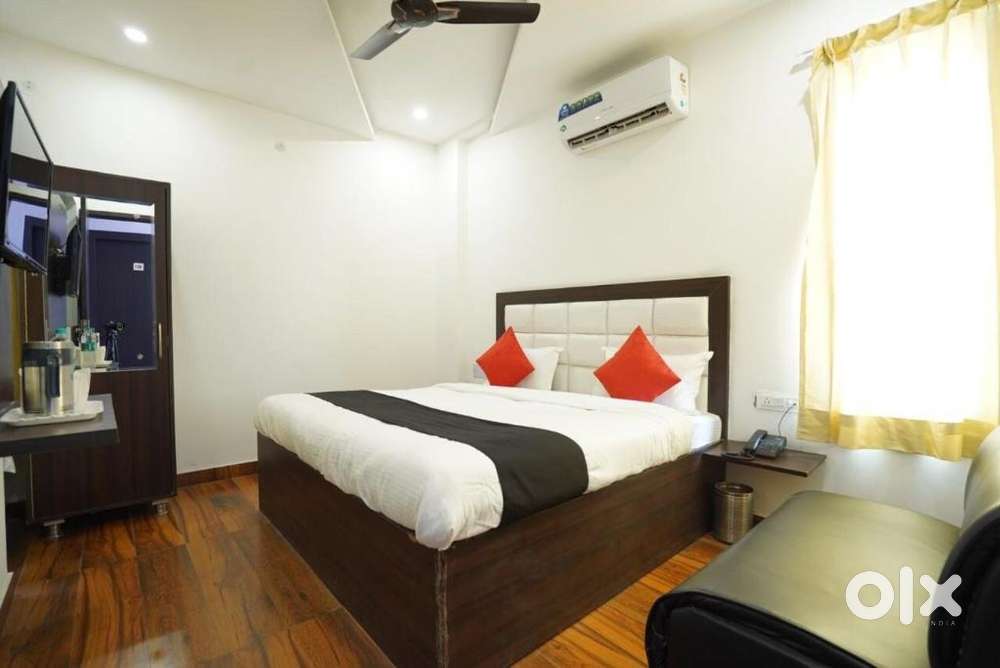 PG FOR STUDENTS/nursing staff/doctors/employees