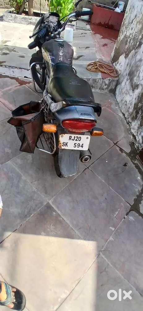 Gaadi ka average badiya h