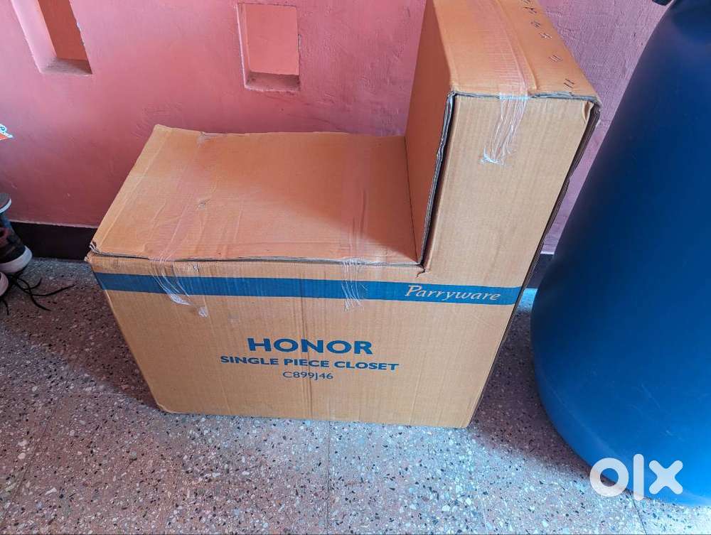 Parryware Single piece Syphonic western commode