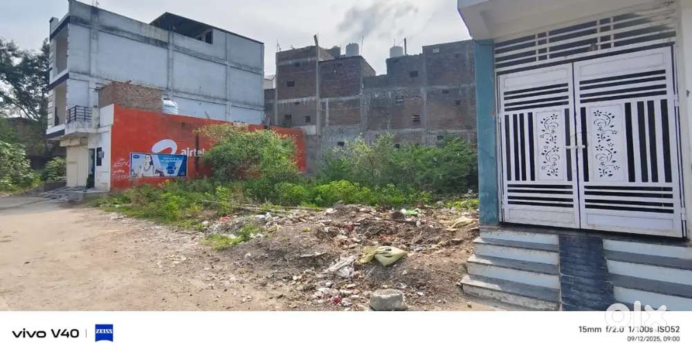 Main market S.B .I Bank ke piche