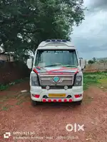Tempo Traveler long Shashi