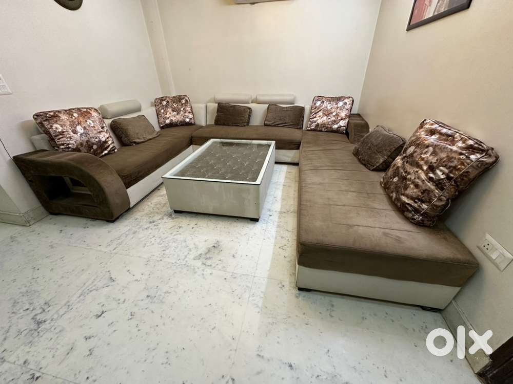 11 Seater Sofa set with Center Table