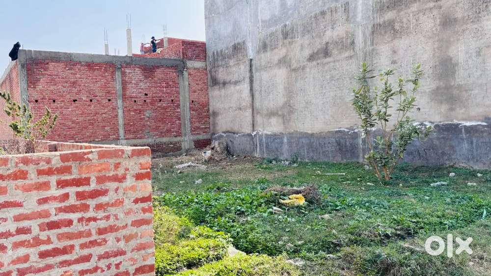 Plot for sale in Para