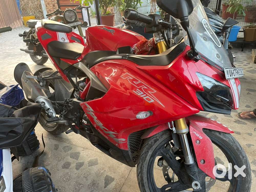 Apache RR 310 Red colour
