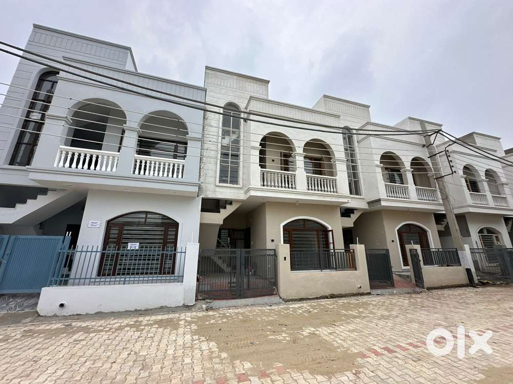 Semi furnished 4bhk villa newly build