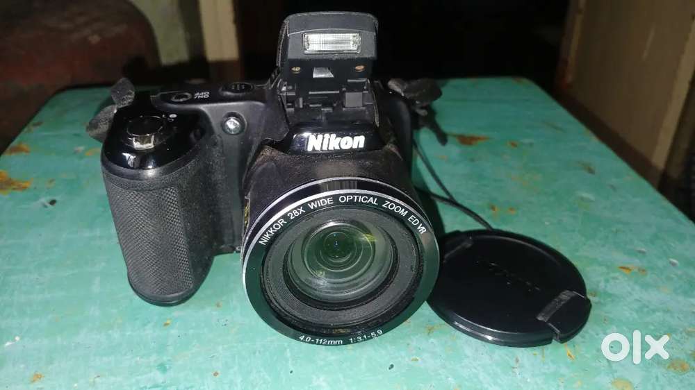 NIKON  VEGA LCD 3.0 CAMERA 20 MEGA PX