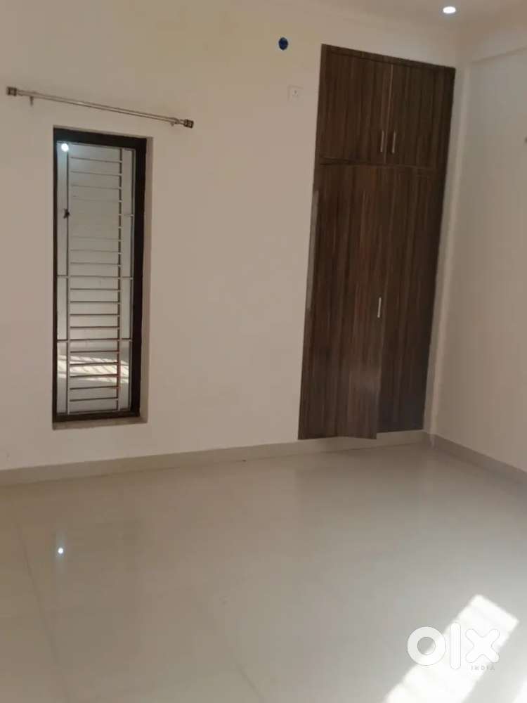 Independent 2BHK spacious flat for rent near IT park sahstradhara road
