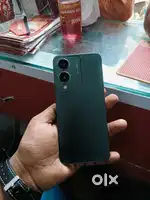 Y17s 4/64gb mint condition 7 month old