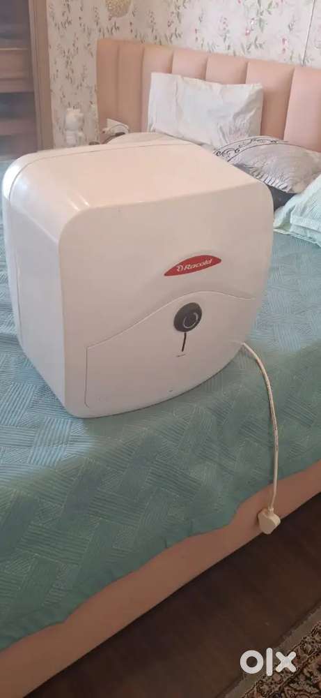 Racold Geyser 25 liters