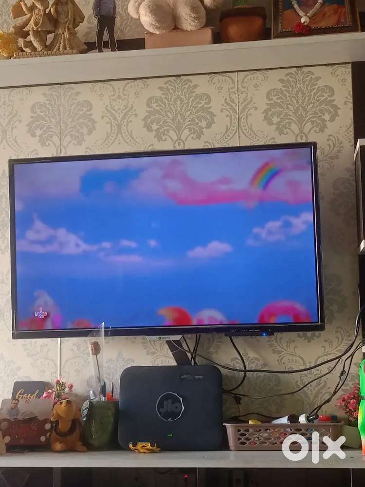 Koryo HD TV with Amazon firestick 32