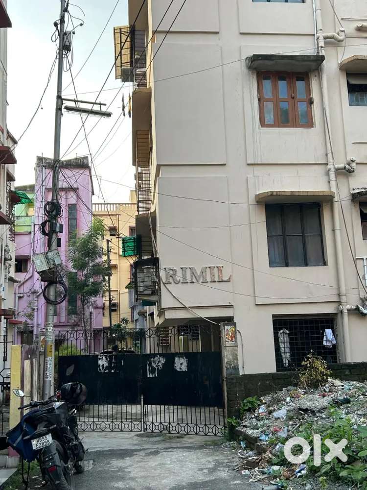 3 bhk house for rent near garia/kavi nazrul metro.. bachalor allowed