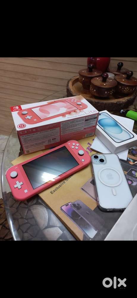 Nintendo Switch light  like unsed with bill box all acc strachless