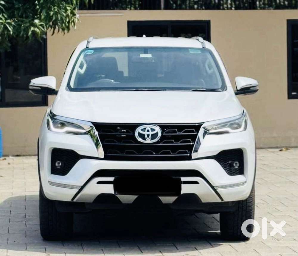 Toyota Fortuner 4X2 MT 2.8 Diesel, 2021, Diesel