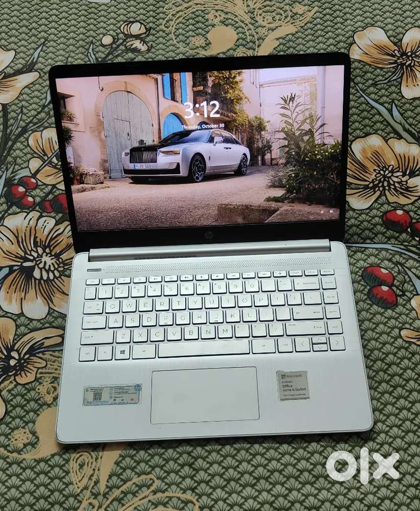 Hp i7 12th generation 8gb ram 512gb ssd