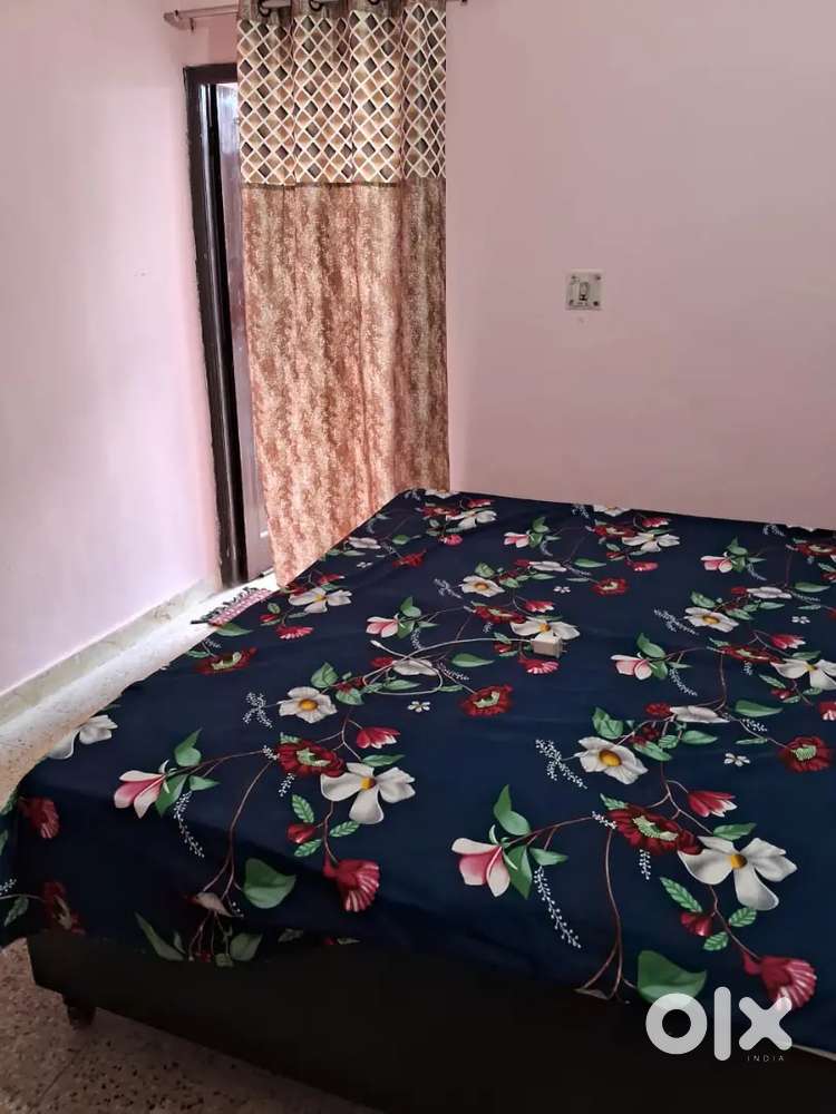 Good location near pari chowk