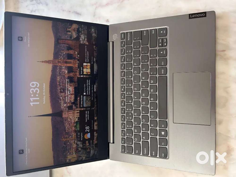 Lenovo Thinkbook 14 IML/Intel I5 10th Gen/8GB Ram ddr4/256GB SSD