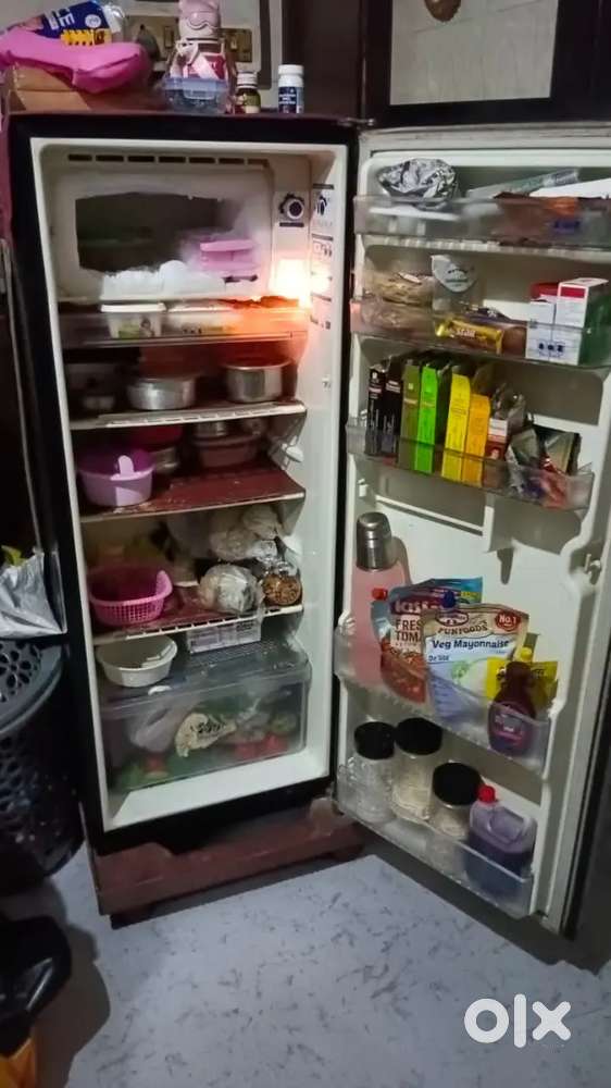 Whirlpool 190 ltr fridge very good condition