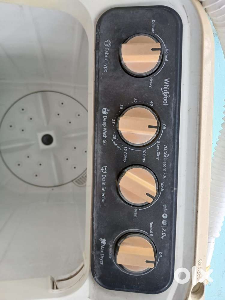 Whirlpool semi automatic washing machine