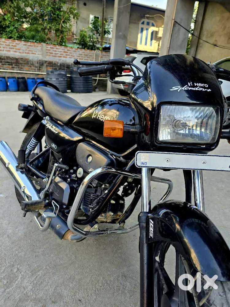 Splendor &gt; 80 milage &gt; almost new